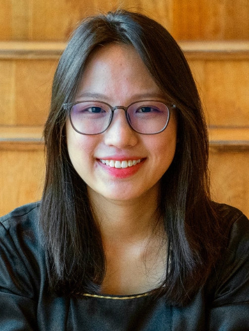Lois Lee